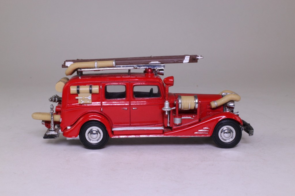 Matchbox Collectibles YFE03; 1933 Cadillac V16 Fire Wagon